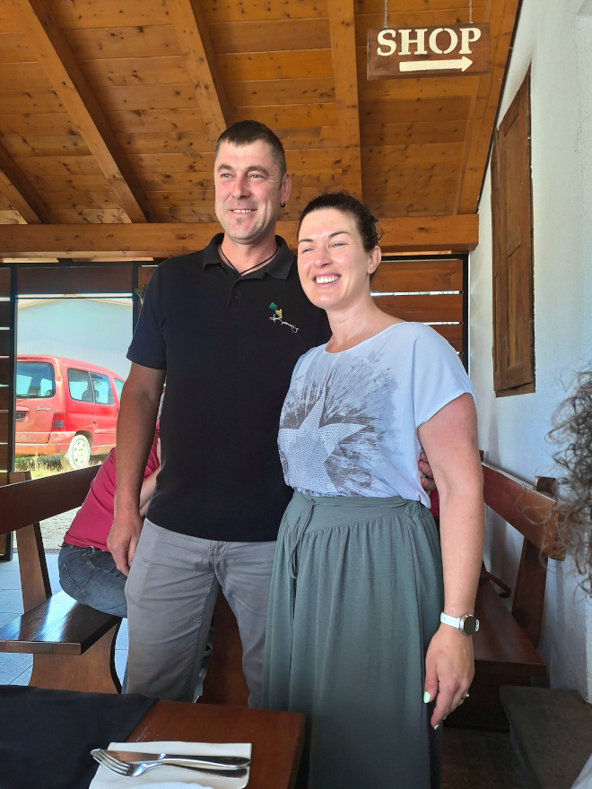 Ana i Vilim Jakša, domaćini u kušaonci Ulja Komarija u Istri